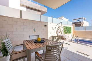Chalet en venta en Campos de Golf - Villa Martin - Los Dolses en Orihuela
