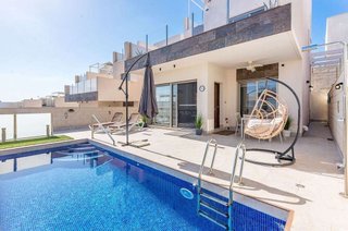 Chalet en venta en Campos de Golf - Villa Martin - Los Dolses en Orihuela