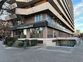 Garaje en alquiler en Eixample Nord – La Devesa en Girona