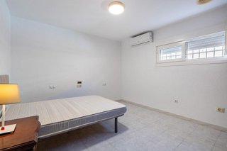Chalet en alquiler en Plaza de Toros - Santa Rita en Almería