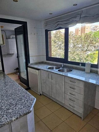 Piso en alquiler en Alameda de Osuna en Madrid