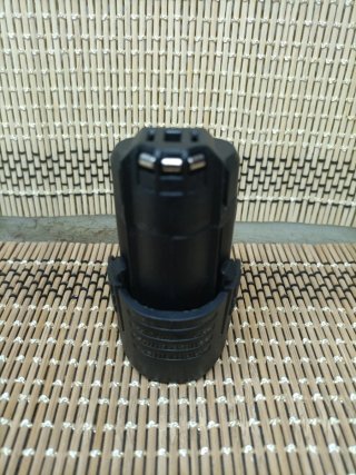 Batería YUNCHI 12V 3.0Ah Li-Ion YC-BS12V3A
