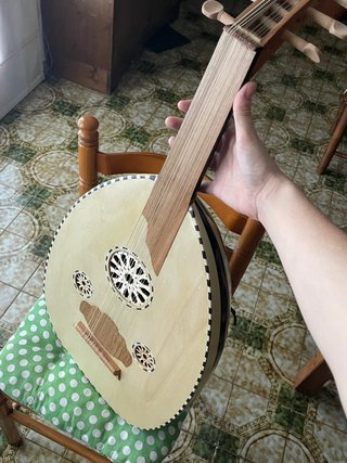 Laúd árabe nuevo con funda