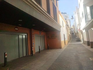 Garaje en venta en Casc Antic - Barri dels Pescadors en Lloret de Mar