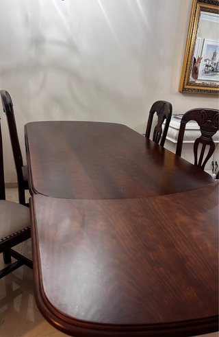Mesa extensible madera oscura + 4 sillas