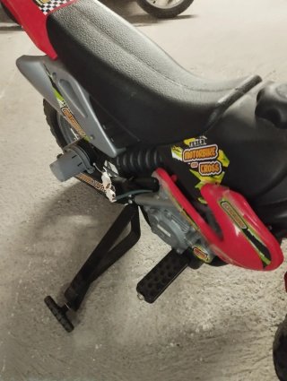 Moto eléctrica infantil Feber CROSS