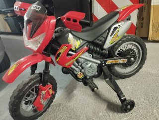 Moto eléctrica infantil Feber CROSS