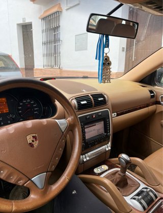 Porsche Cayenne 2005