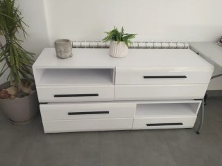 Mueble TV blanco moderno