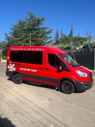 FORD TRANSIT 9 PLAZAS COMBI