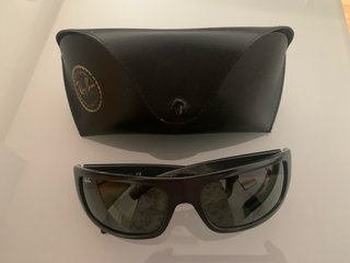 Gafas de sol negras