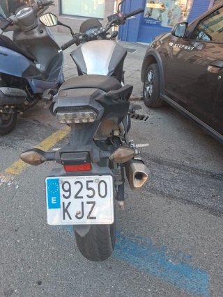 Honda NC750 Naked Negra/Plata