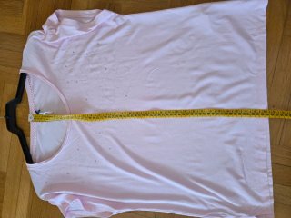 Blusa rosa claro con pedrería