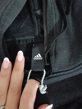 Sudadera Adidas Negra con Logo Rosa