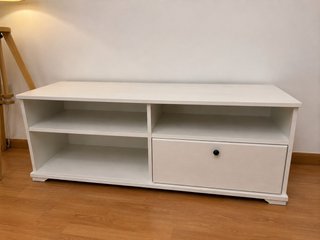 Mobile TV bianco in legno
