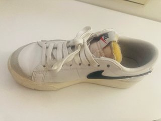 Nike Talla 37.5 Blancas y Negras