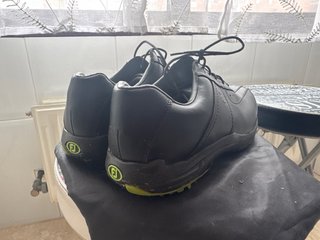 Zapatos de Golf Footjoy 44 Negros y Verdes