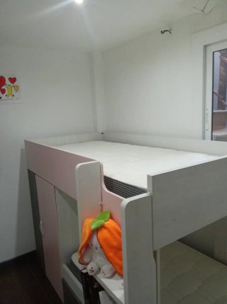 Litera tren niña rosa y blanca