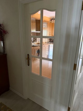 Puerta maciza lacada blanca