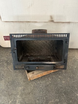 Chimenea hierro fundido negra