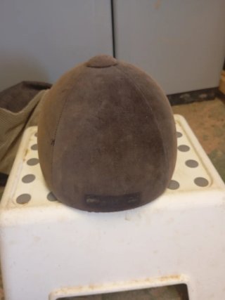 Casco de equitación marrón