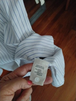 Blusa de rayas con encaje