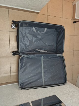 Maleta grande 75 cm, 4 ruedas, negra