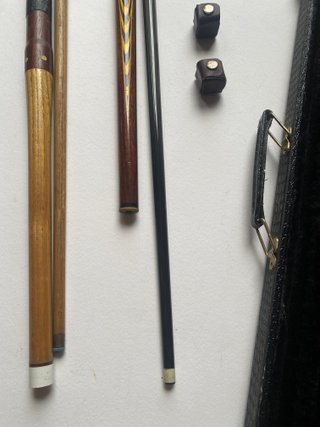 Palos de billar vintage con funda