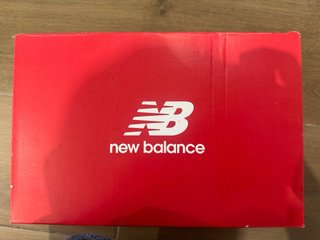 New Balance FuelCell Rebel V5 Talla 43