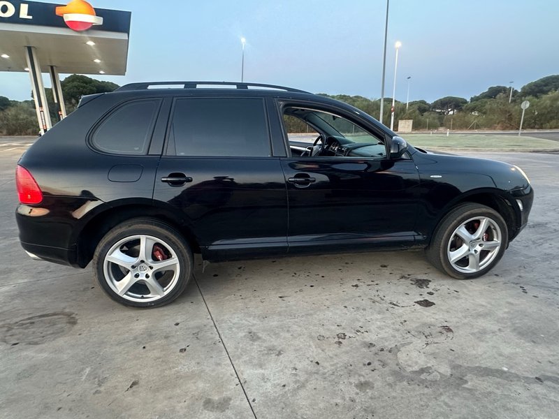 Porsche Cayenne 2005 - foto 1