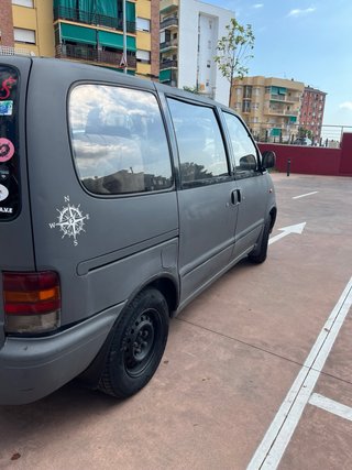 Nissan Serena 1993