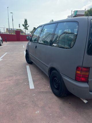 Nissan Serena 1993