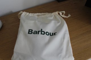 Bandolera Barbour Beige y Marrón