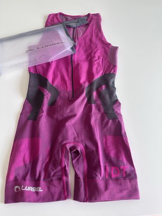Mono Lurbel Talla L Trail nuevo a estrenar
