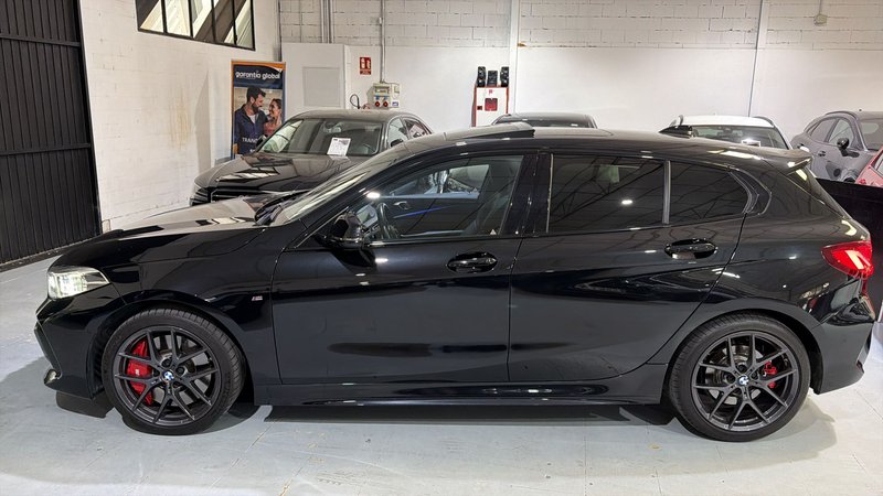 BMW Serie 1 2023, foto 5