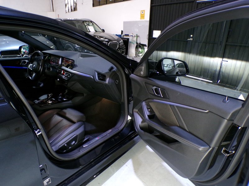 BMW Serie 1 2023, foto 21