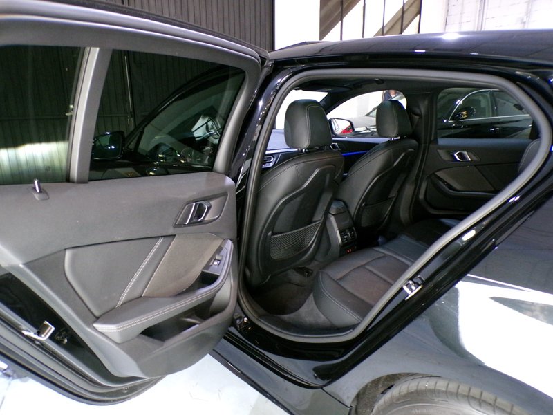 BMW Serie 1 2023, foto 26