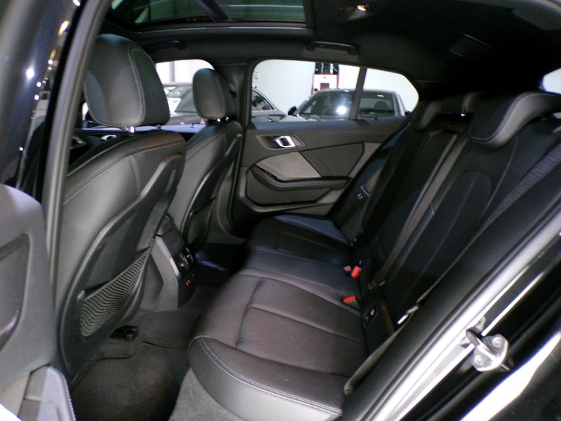 BMW Serie 1 2023, foto 25