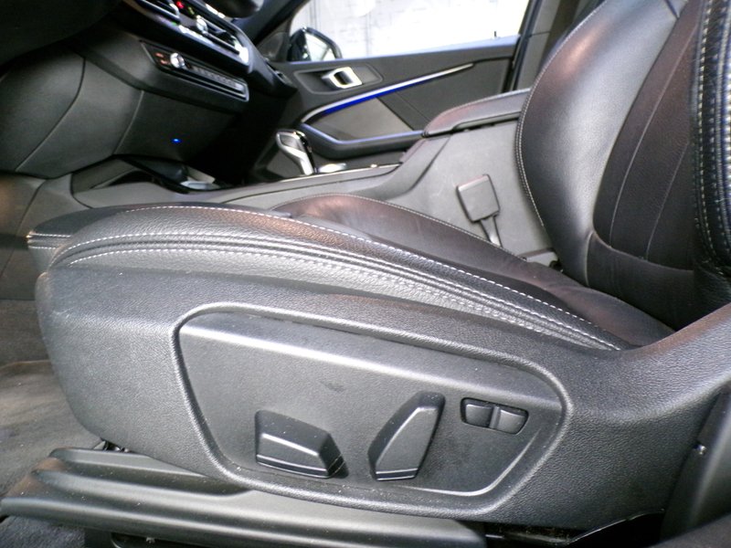 BMW Serie 1 2023, foto 28