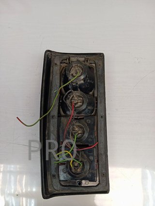 PILOTO TRASERO IZQUIERDO Nissan Patrol GR (Y60)(09.1988->)