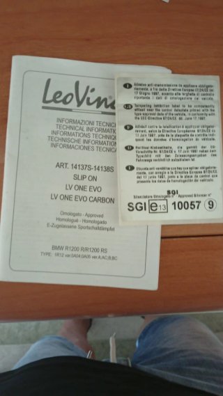 LeoVince LV One Evo Carbon BMW R1200 RS