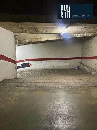 Garaje en alquiler en Eixample Nord – La Devesa en Girona