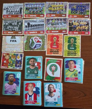 85 Cromos todos diferentes FIFA Mundial 2026