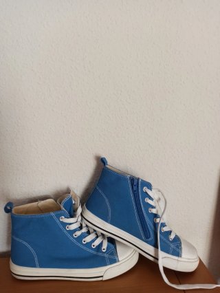 Zapatillas altas niño azul tipo Converse