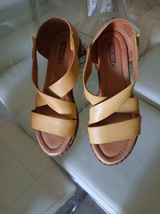 Sandalias Pikolinos Mostaza Tiras Adaptables
