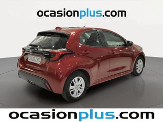 Toyota Yaris 120H Active Tech 85 kW (116 CV)
