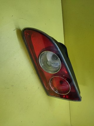 PILOTO TRASERO DERECHO PORTON SEAT IBIZA 6L (ROJO)