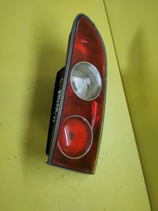 PILOTO TRASERO DERECHO PORTON SEAT IBIZA 6L (ROJO)