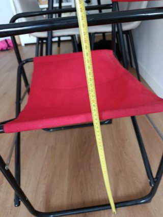 Silla de tela roja
