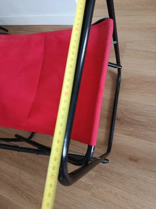 Silla de tela roja
